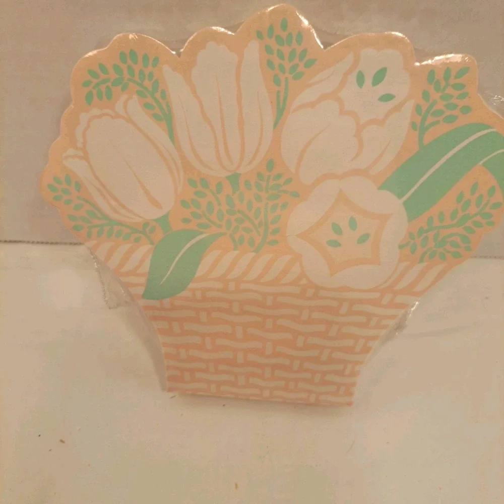 Vintage Avon Spring Notes Pink Wicker Basket Notepaper Holder NEW